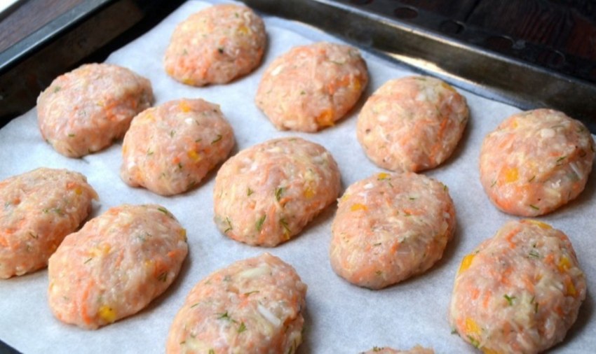 Куриные котлеты с овощами