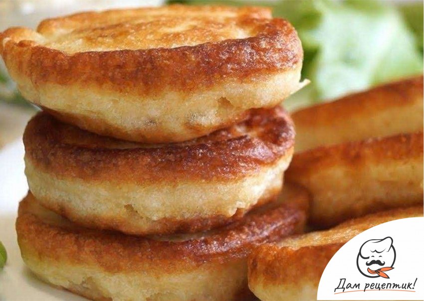 Пышные оладьи на молоке с дрожжами