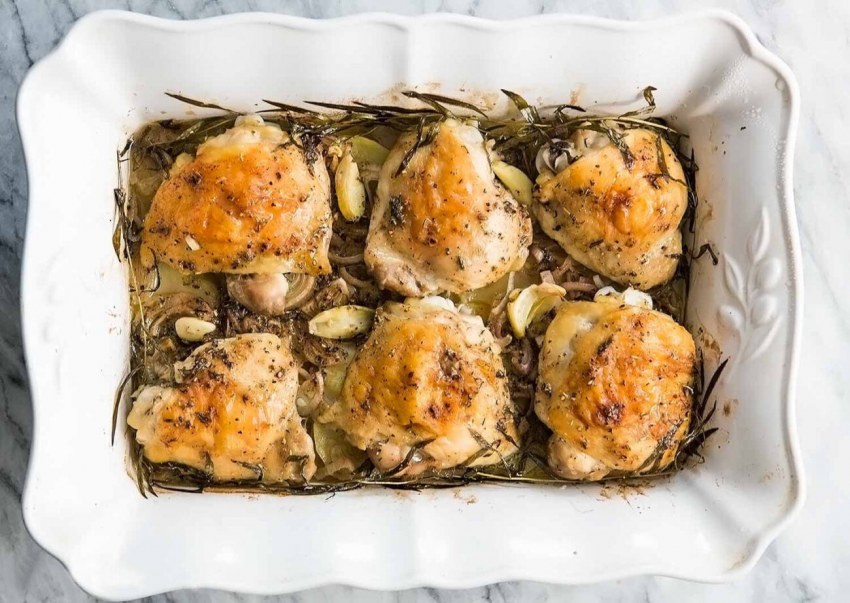 Куриные бедрышки запеченные с картофелем