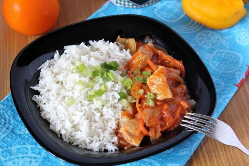 Куриные котлеты с рисом