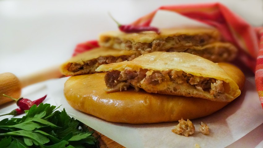 Лобиани с красной фасолью