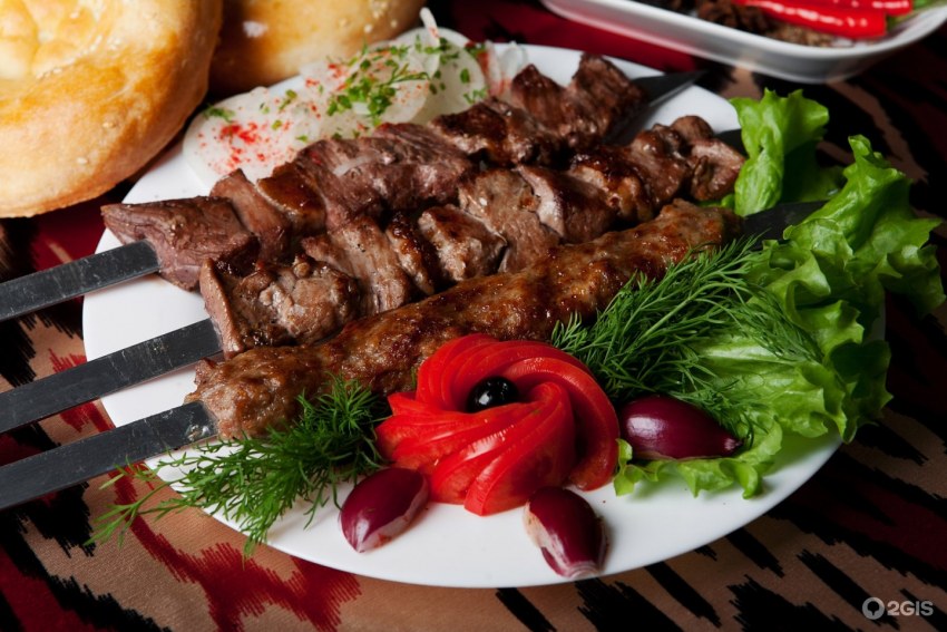 Шашлык на Алма Атинской улице