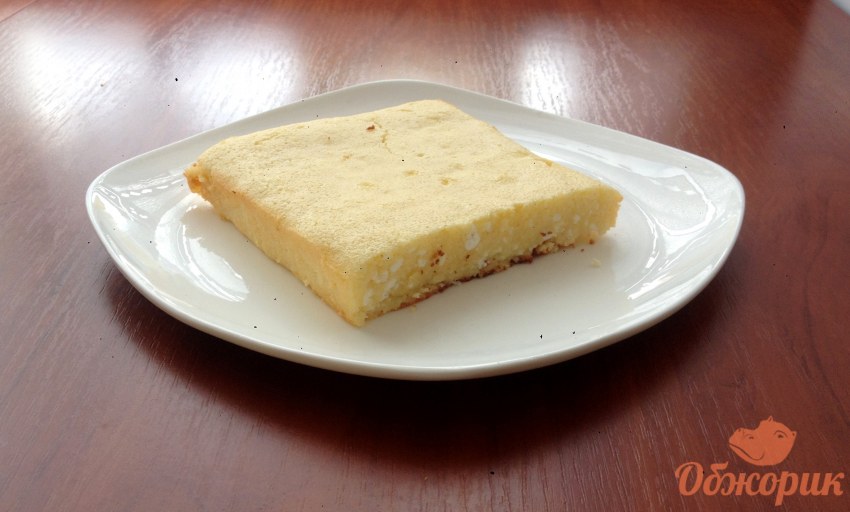 Запеканка с изюмом и манкой