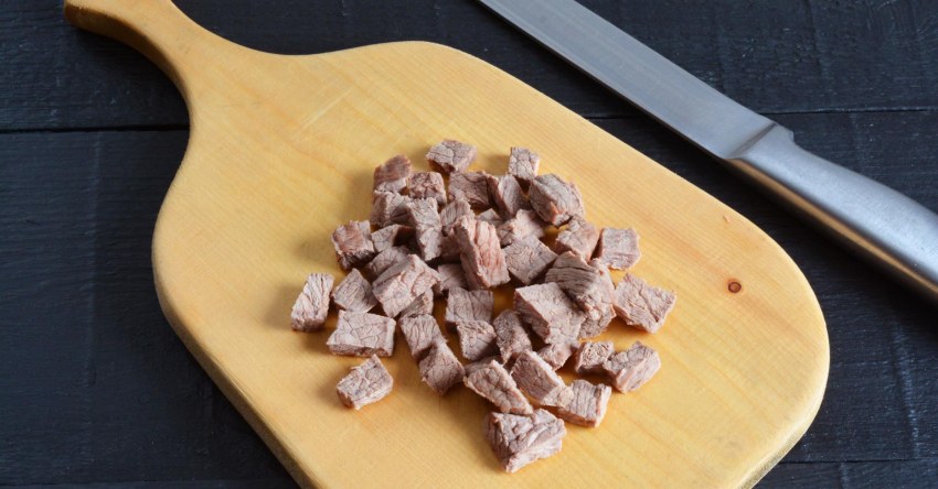 Говядина нарезанная кубиками