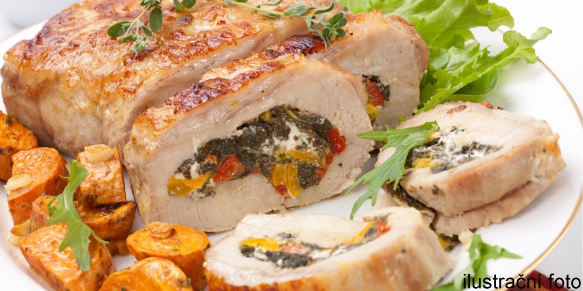 Мясные рулеты из индейки