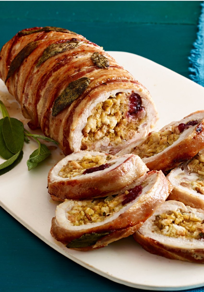 Мясной рулет с яйцом