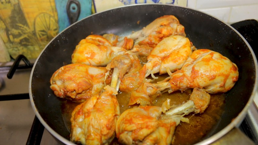 Куриные ножки в сметане