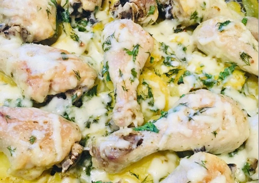 Куриные голени с картошкой в рукаве