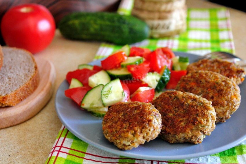 Куриные котлеты с зеленью