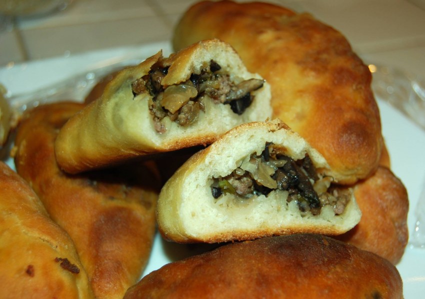 Пирожки с капустой и грибами