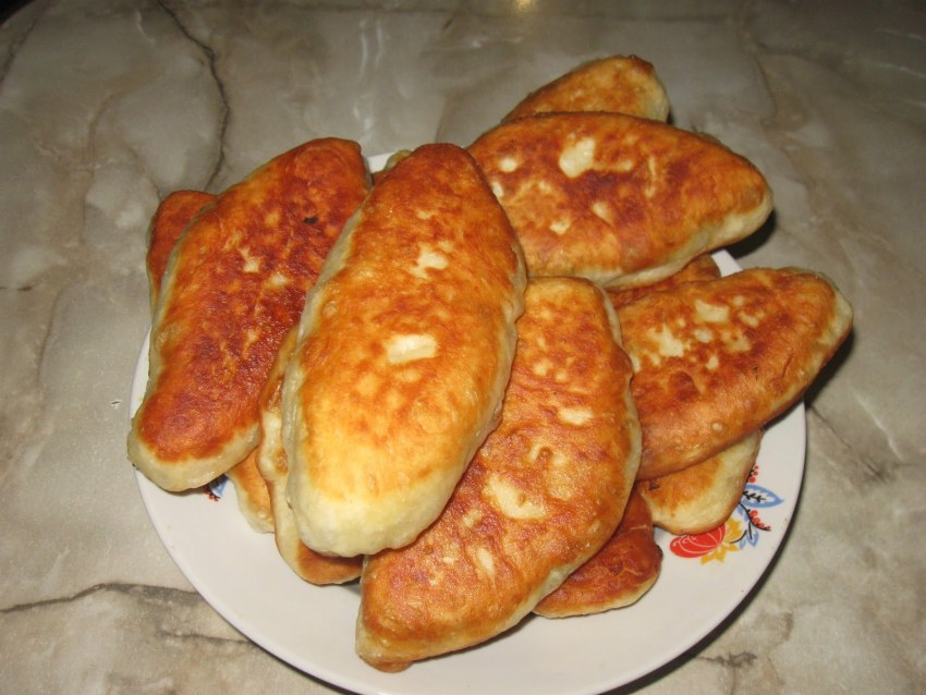 Пирожки с грибами жареные