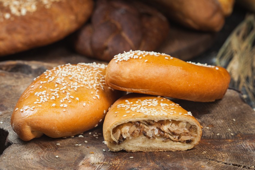 Пирожки с капустой и грибами