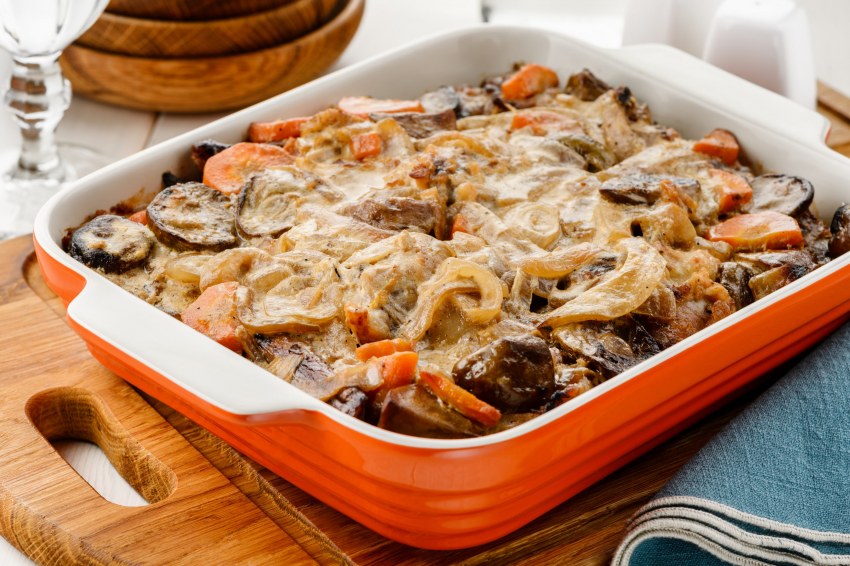 Кролик с шампиньонами