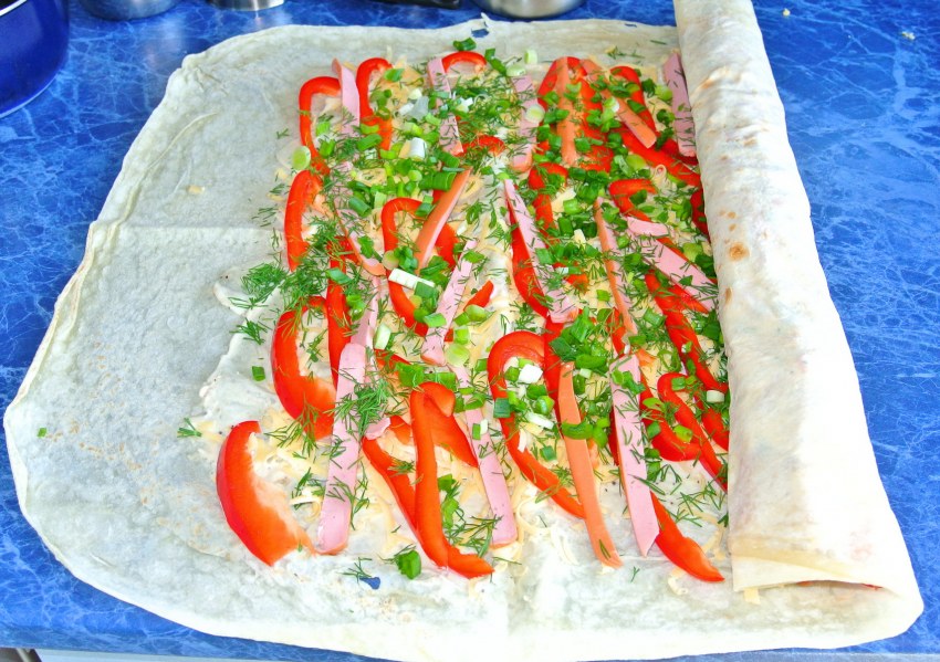 Лаваш с болгарским перцем сыром