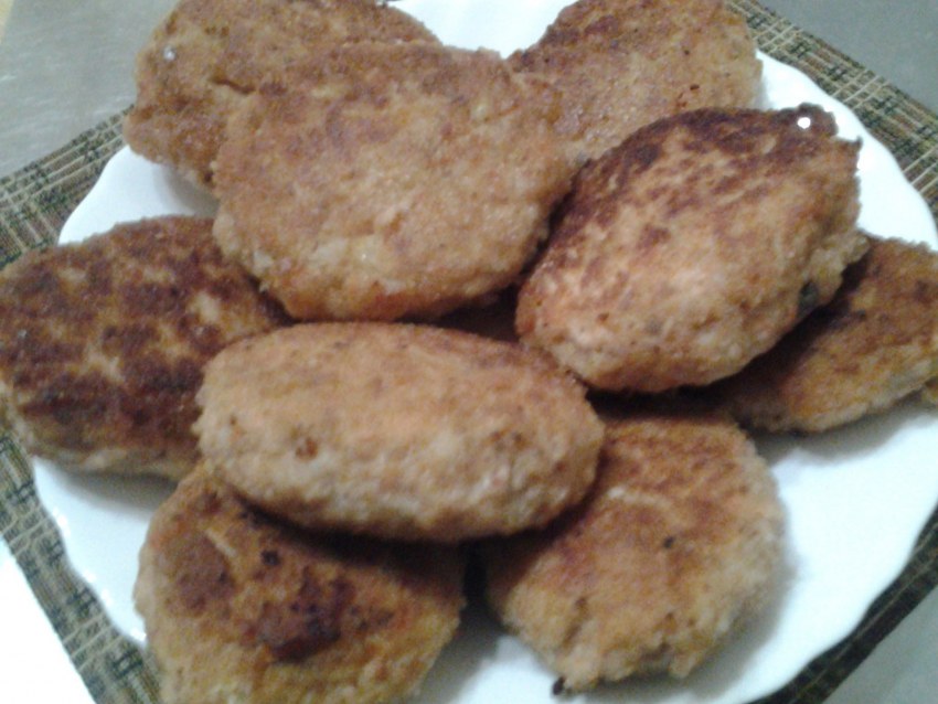 Рыбные котлеты с овсянкой