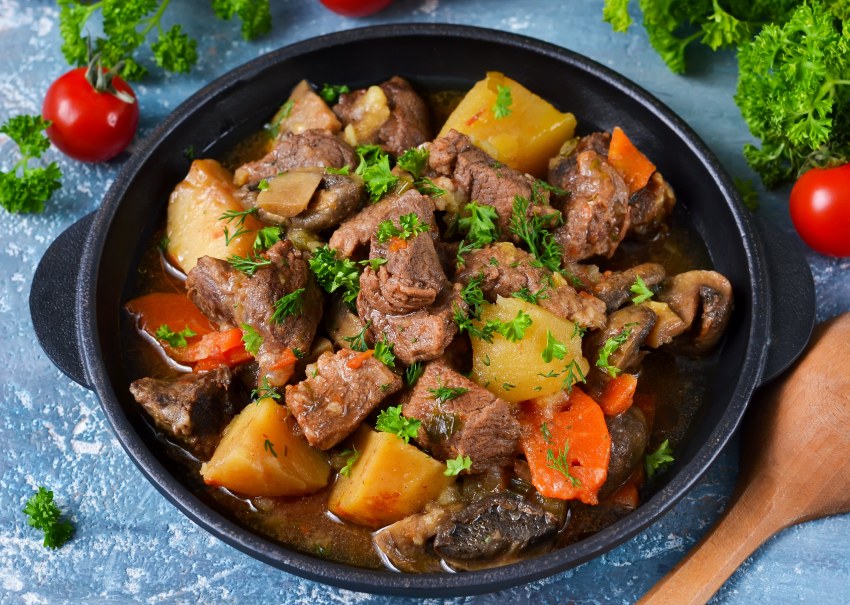 Жаркое из говядины с овощами