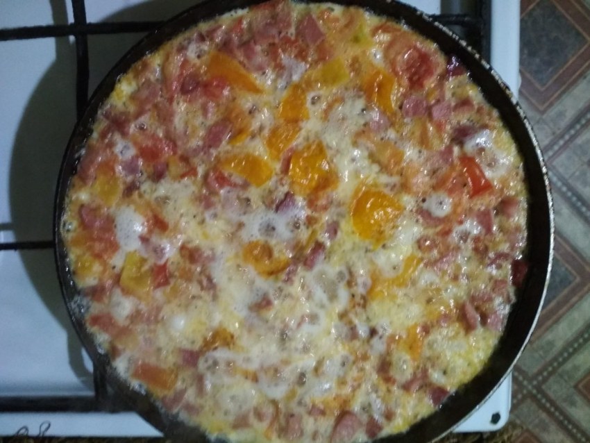 Яичница с ветчиной и сыром