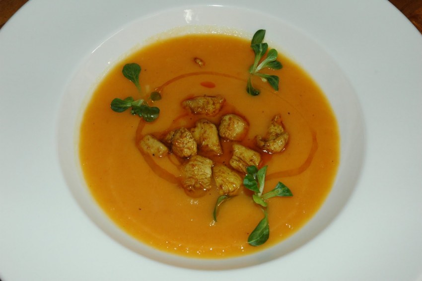 Суп пюре с тыквой и курицей