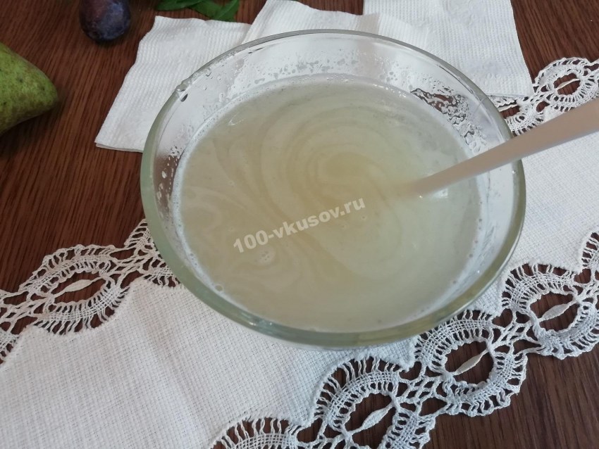 Изысканный десерт с клубникой