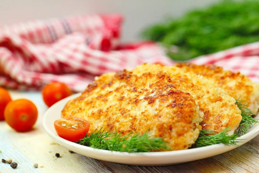 Рубленные куриные котлеты с сыром