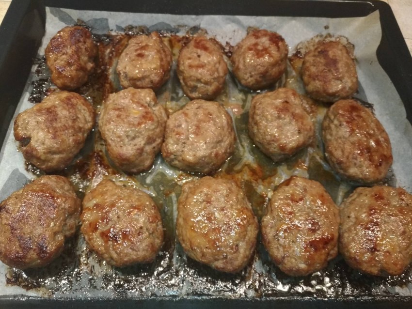 Рыбные котлеты с овощами