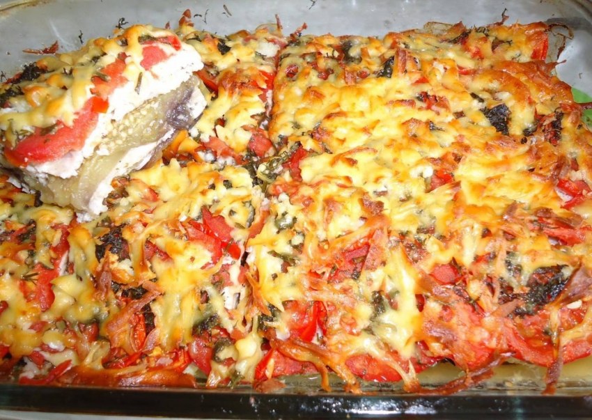 Запеканка из баклажанов с помидорами и сыром