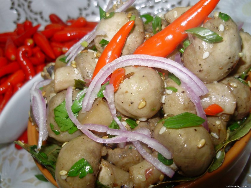 Шампиньоны маринованные по корейски
