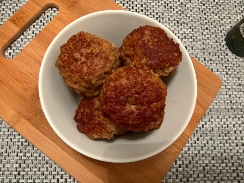 Котлетки из куриного фарша с овсяными хлопьями