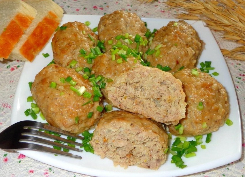 Мясные котлеты с геркулесом