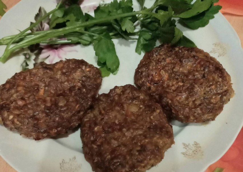 Вареный картофель с фаршем