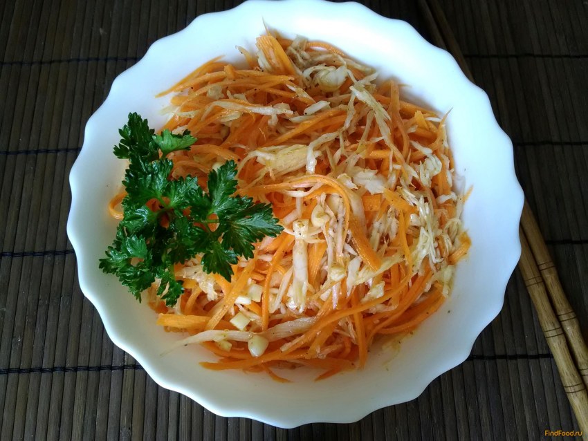 Салат с капустой и морковью по-корейски
