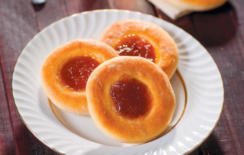 Ватрушка с джемом
