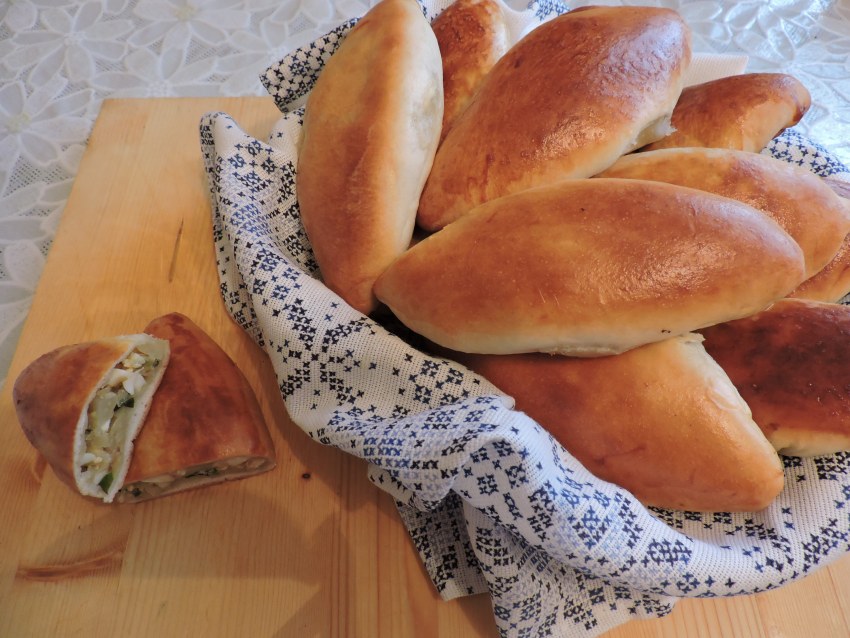 Пирожки с капустой жареные
