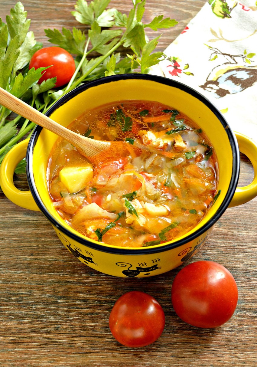 Самые вкусные щи с тушенкой