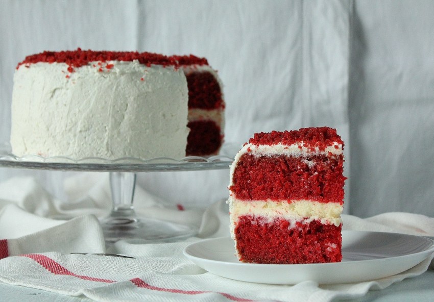 Торта "красный бархат" (Red Velvet).