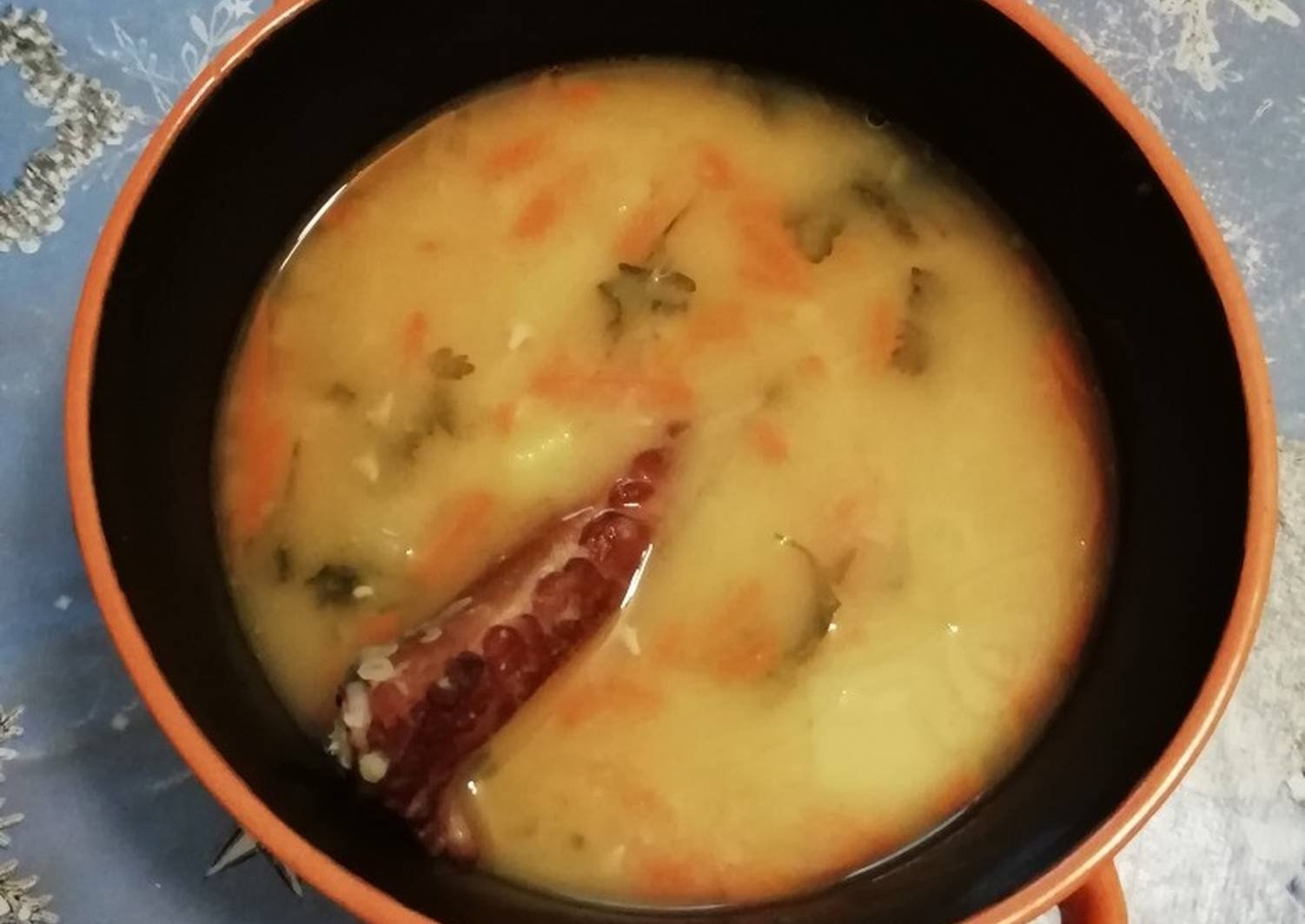 Гороховый суп с копченостями ребрышками в мультиварке
