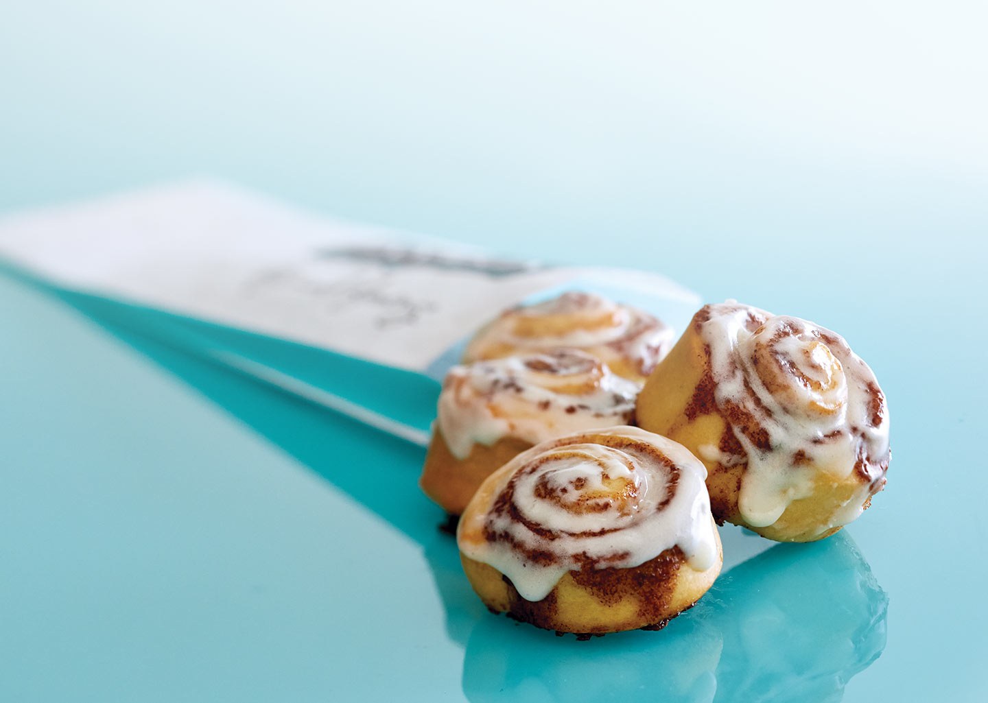 Cinnabon булочки с корицей