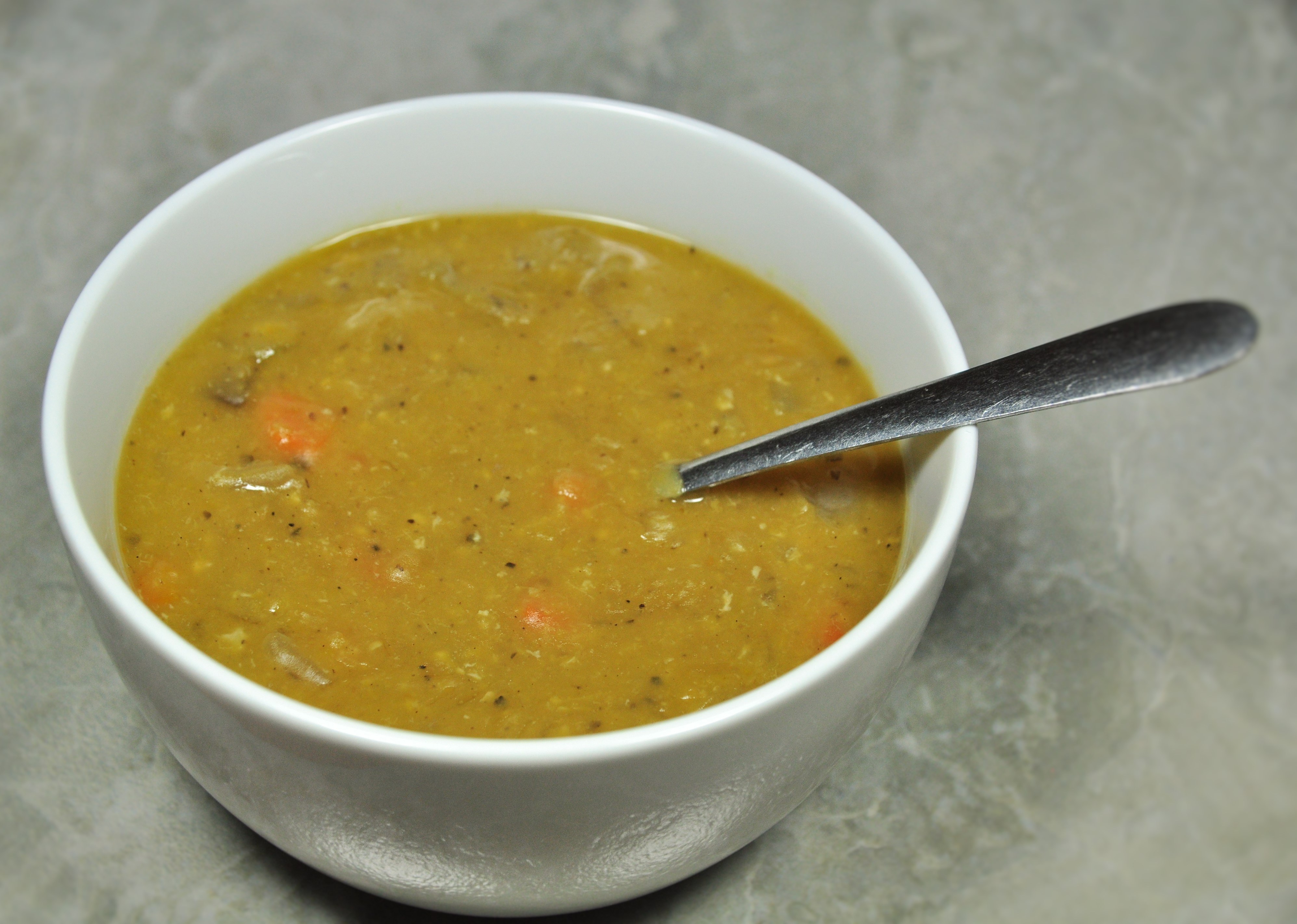 Гороховый суп в год. Суп гороховый. Горох для супа. Гороховый суп картинки. Армейский гороховый суп.