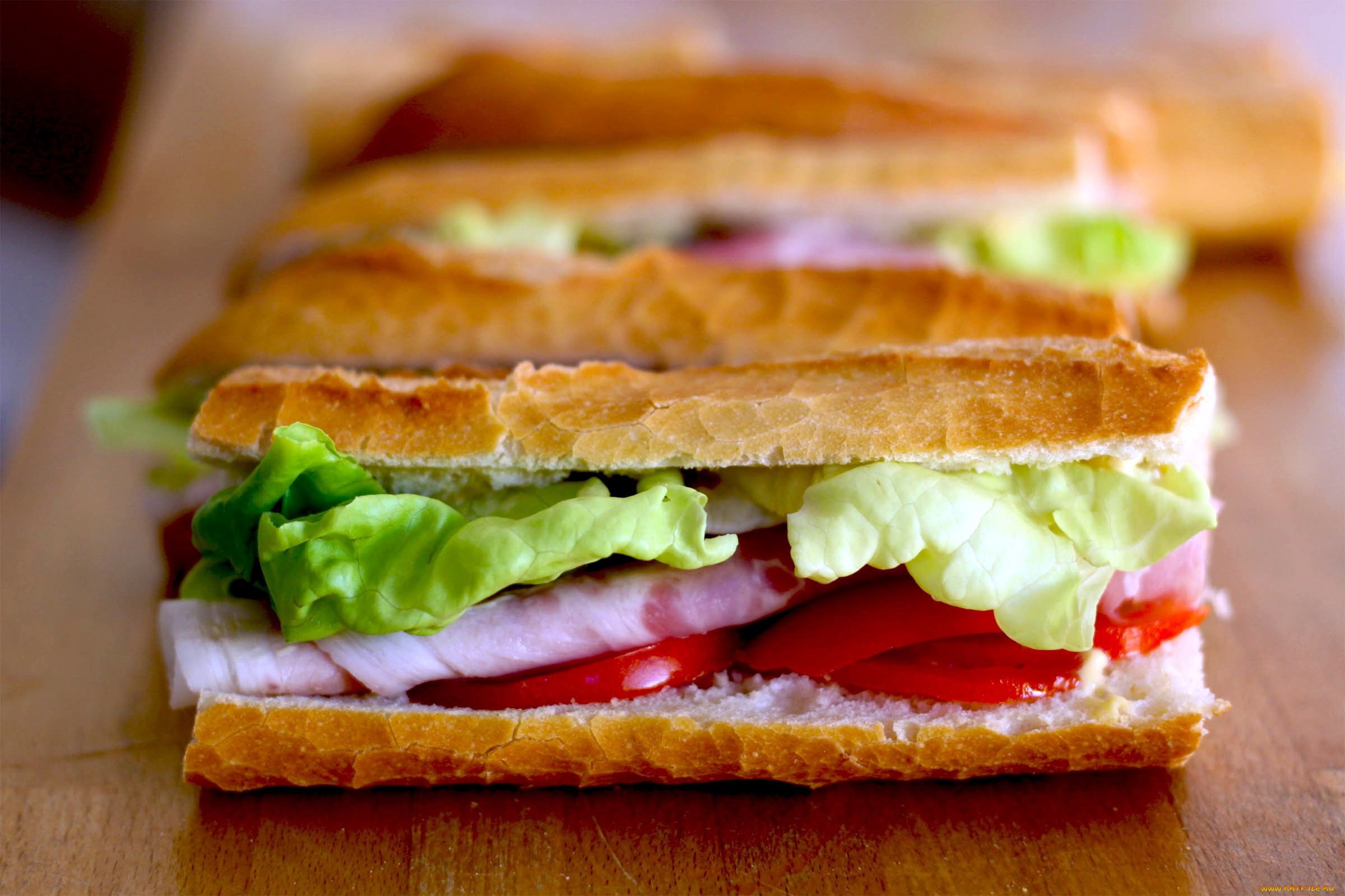 Сэндвичи саранск. Сэндвич. Сэндвич картинка. Закрытый бутерброд. Самые вкусные бутерброды.