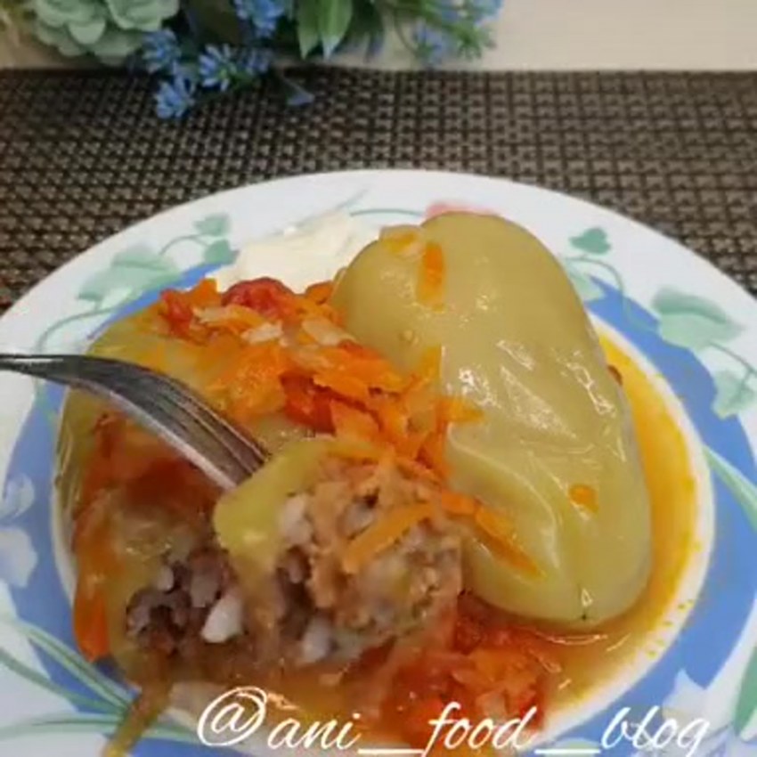 Фаршированный перец в сотейнике Цептер