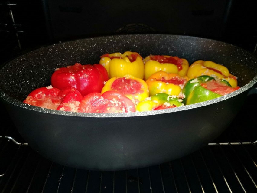 Перец фаршированный грибами