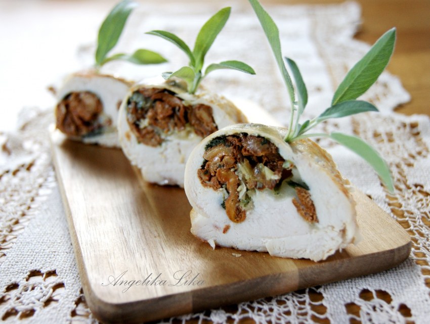 Куриная грудка рулет