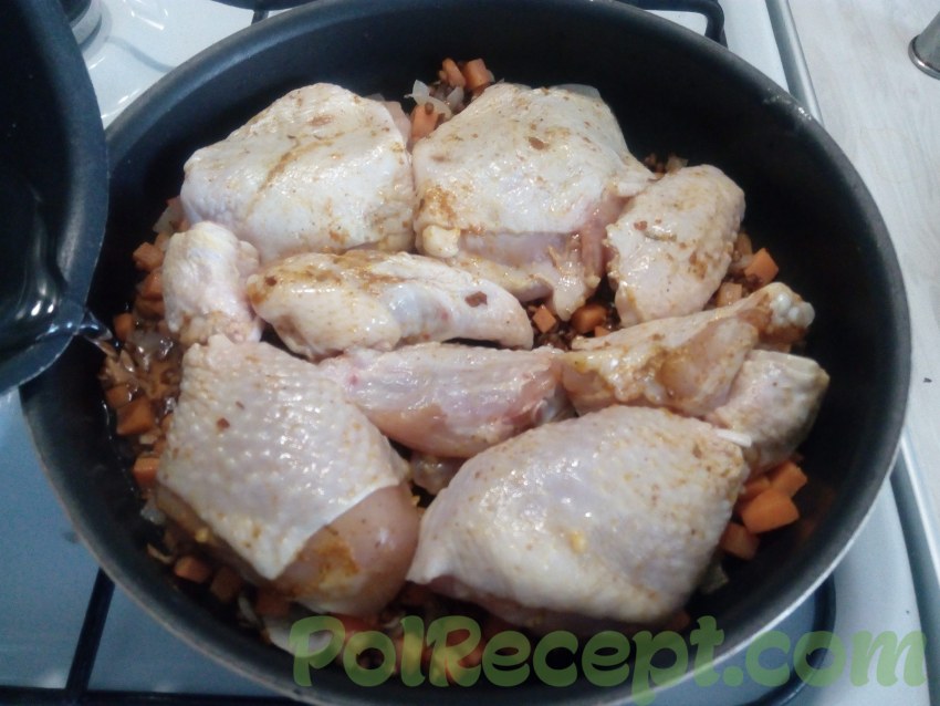 Курица, запеченная с гречкой