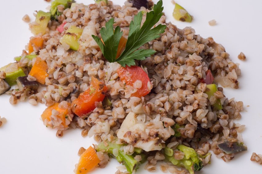 Гречка с мясом и овощами калории