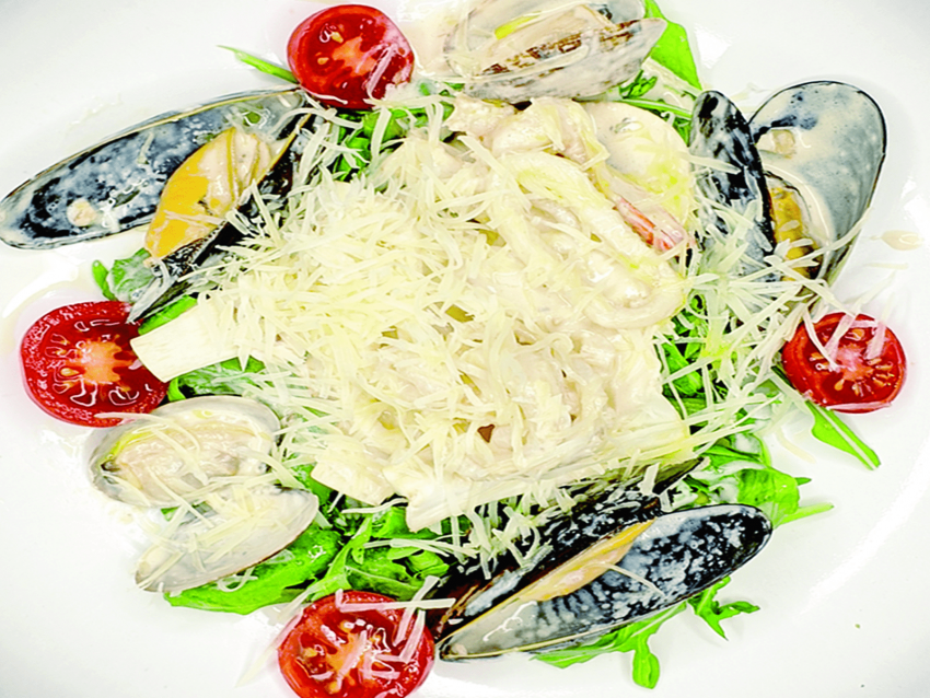 Салат морской с креветками