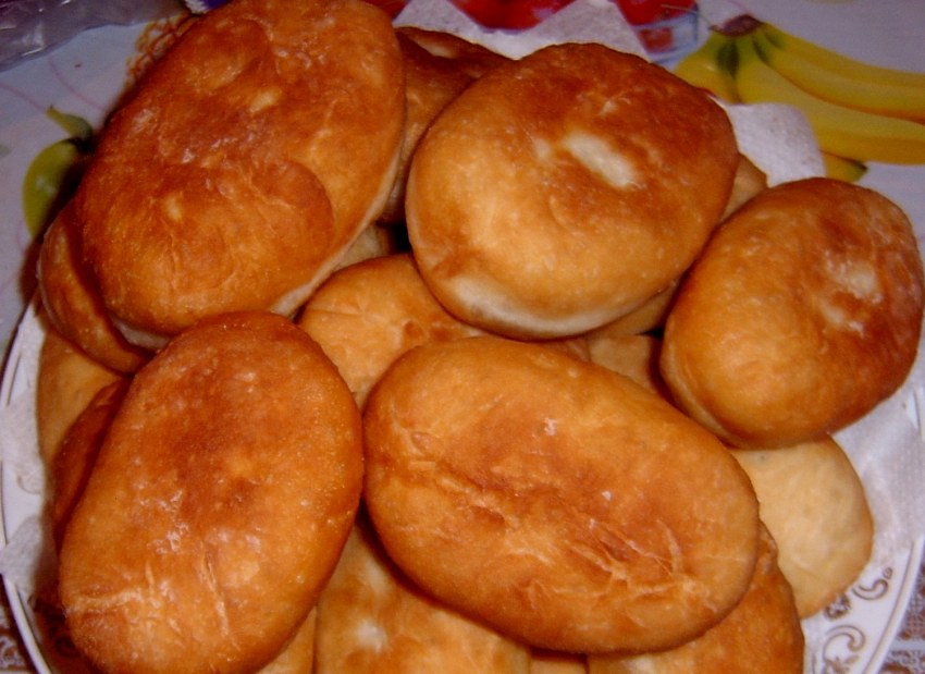 Пирожки жареные на сковороде