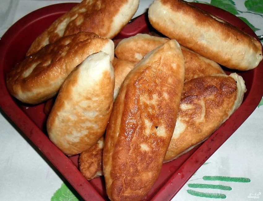Пышные жареные пирожки