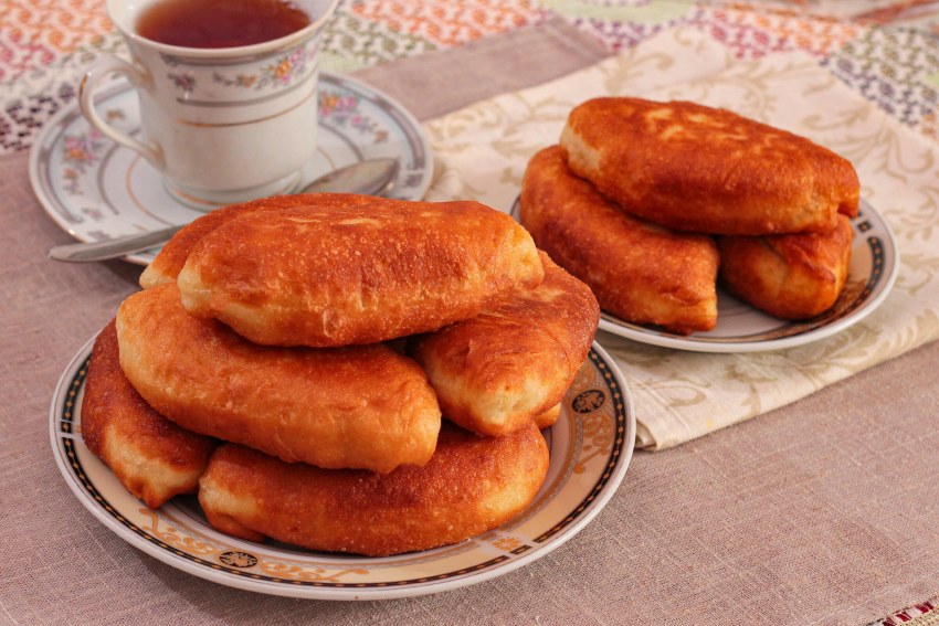 Пирожки жареные