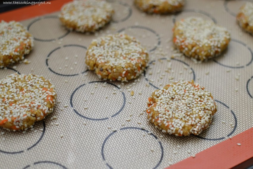 Печенье шарики с кунжутом