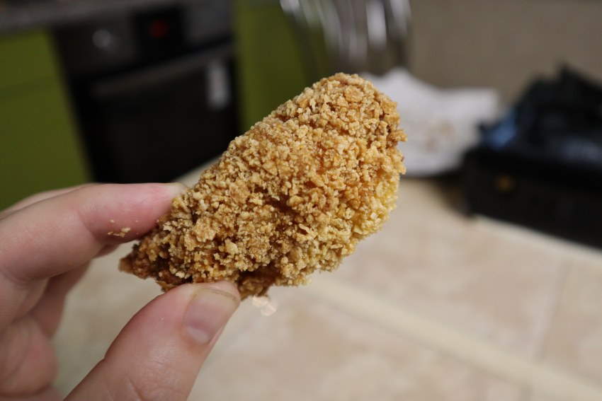 Куриные крылышки в кукурузных хлопьях